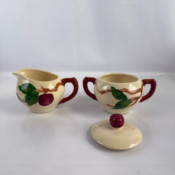 Franciscan Apple Earthenware Set