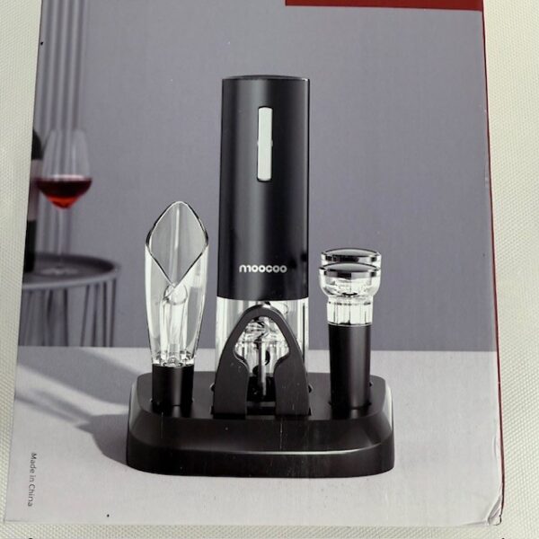 NIB Moocoo Electric Wine Opener Set