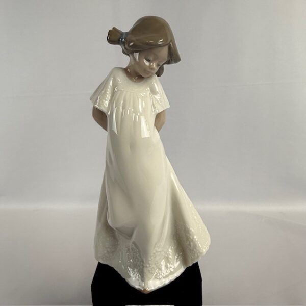 Lladro "So Shy Girl" Figurine