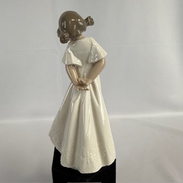 Lladro "So Shy Girl" Figurine