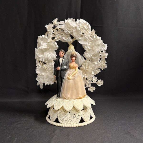 VTG Wedding Cake Topper