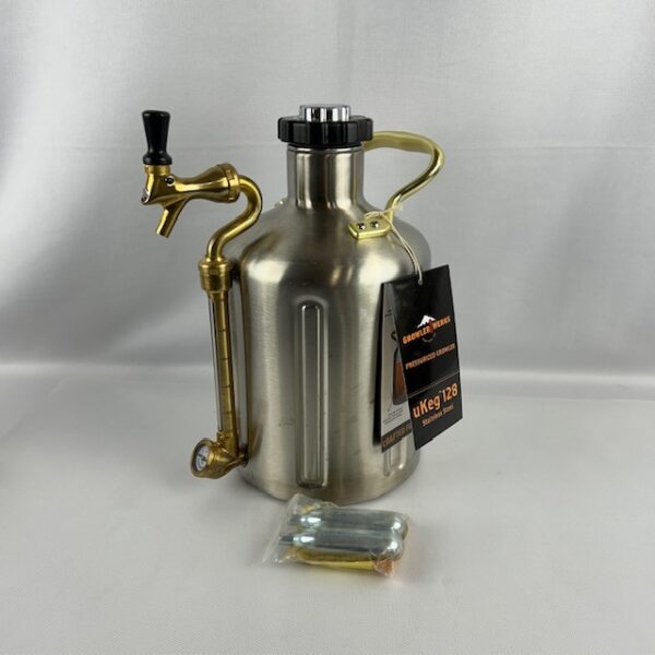 NIB GrowlerWerks Carbonated Beer Growler