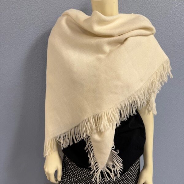 Nando Alpaca Shawl