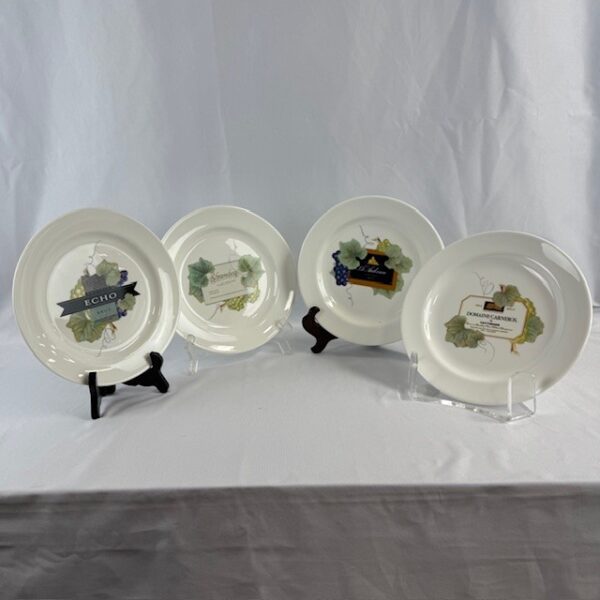 VTG Wedgwood Grand Gourmet Plates - Set of 8