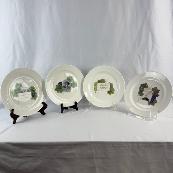 VTG Wedgwood Grand Gourmet Plates - Set of 8