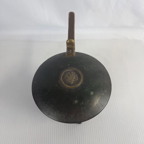 VTG Israeli Crumb Catcher