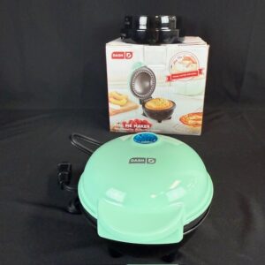 NIB Mini Pie Maker
